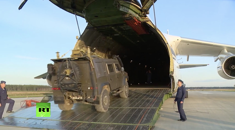 Ναρκαλιευτές του ρωσικού στρατού «καθαρίζουν» την Ντέιρ ελ Ζορ (βίντεο)